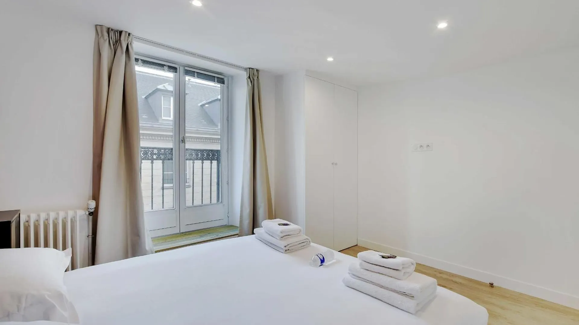 Apartment Cmg - Operagrands Magasins *